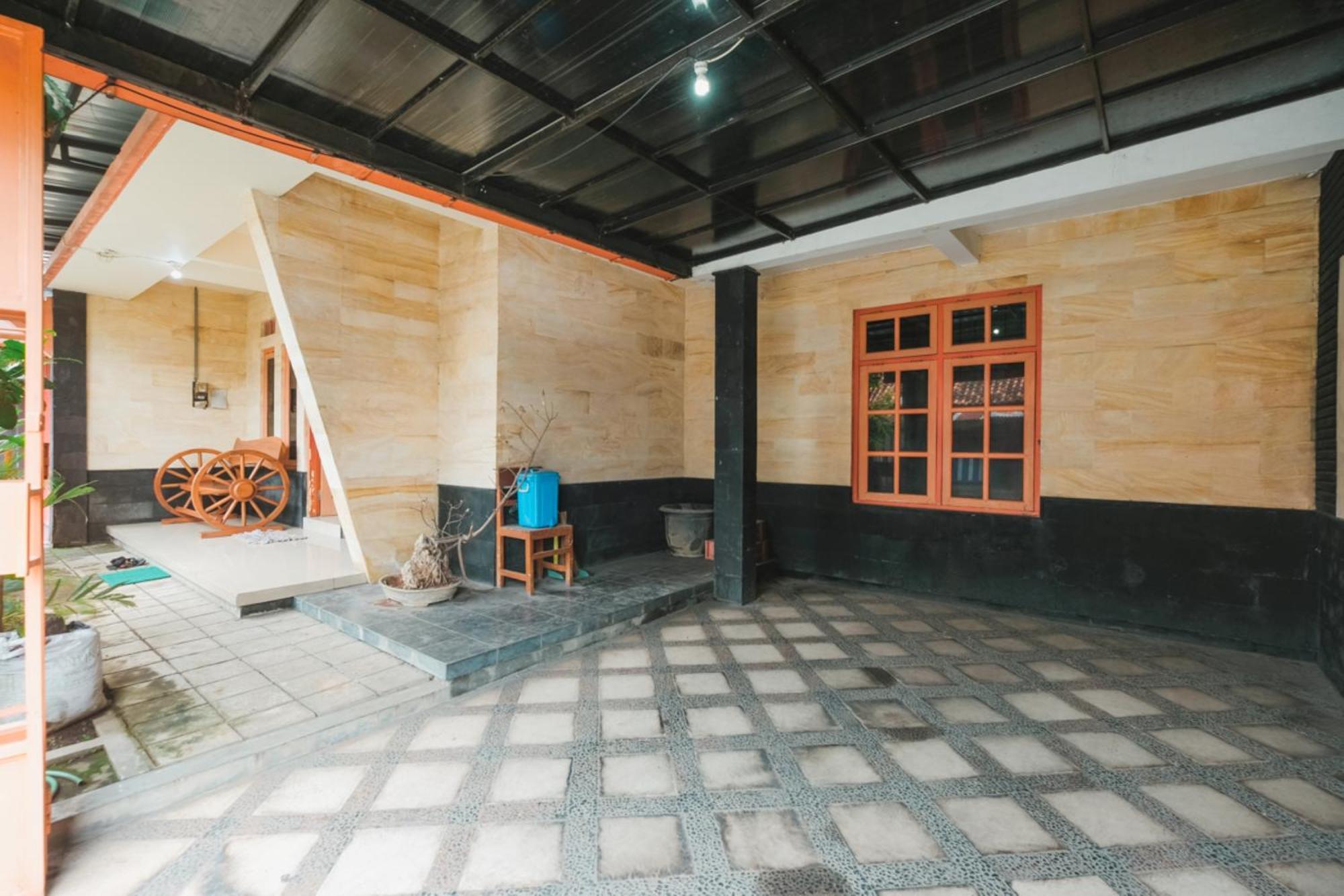 Homestay Simply Homy Jogja Dekat Gembira Loka Zoo Джок'якарта Екстер'єр фото